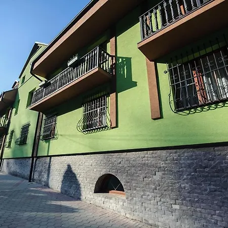 Szálloda Horsky Eva *