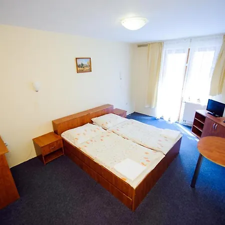 Horsky Eva * Svätý Jur